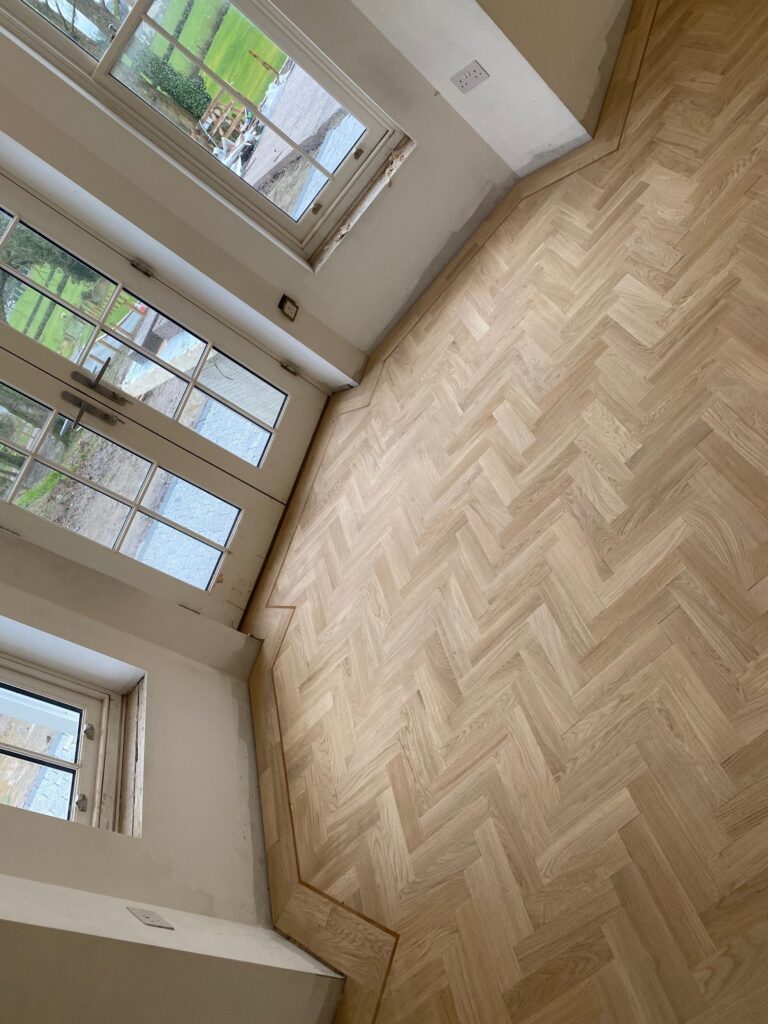 Photo inspiration: Visual Reference: Woodblock Herringbone Parquet